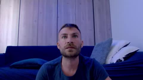 Snapshot of 10in_deluxe chatting on October 19, 8:28 am 10in_deluxe online show from October 19, 8:28 am