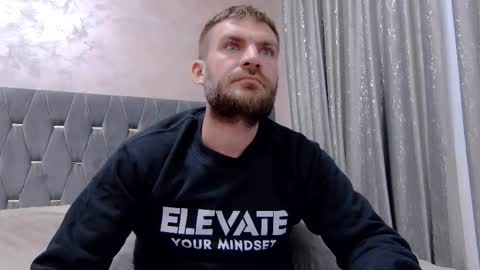 10in_deluxe online show from February 5, 7:37 am