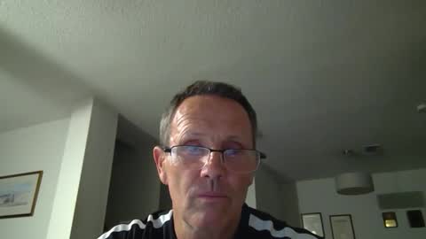 Snapshot of 13glanmorfa chatting on December 26, 3:59 am 13glanmorfa online show from December 26, 3:59 am