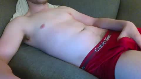 18chillin online show from November 11, 11:43 pm