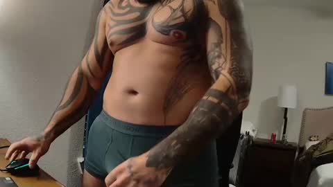 19andre90 online show from February 6, 1:05 am