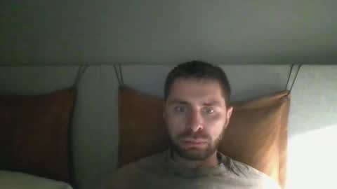 Snapshot of 1kamilkamil11 chatting on October 28, 10:23 pm kam online show from October 28, 10:23 pm