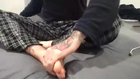 1ofthegoodguys online show from February 16, 7:59 am