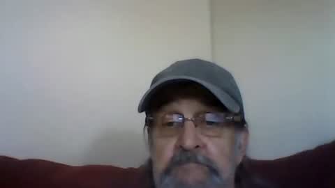 Snapshot of 1valentine chatting on October 18, 6:46 pm 1valentine online show from October 18, 6:46 pm