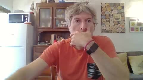 22esserre online show from November 10, 1:05 pm