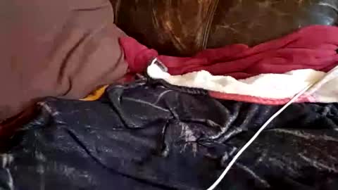 24cockrings online show from March 28, 5:57 pm