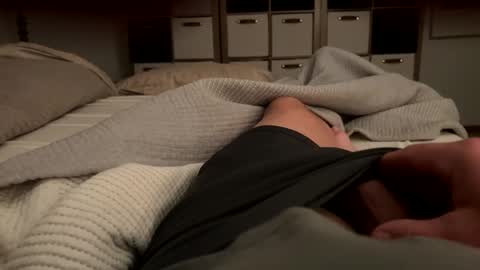 2centz online show from December 7, 6:10 am