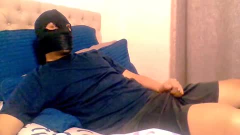 2figram2 online show from January 11, 8:11 am