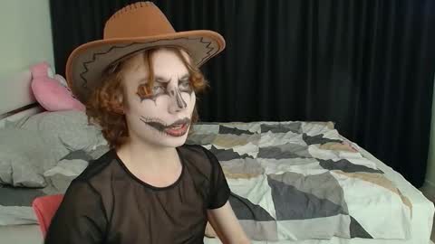 Eleot online show from October 31, 4:54 pm