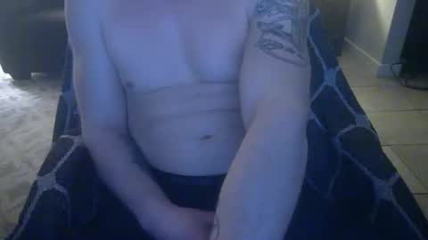 Snapshot of 42o_blah chatting on January 22, 3:41 am 42o_blah online show from January 22, 3:41 am
