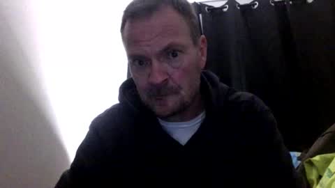 4djmoore online show from February 4, 1:55 am