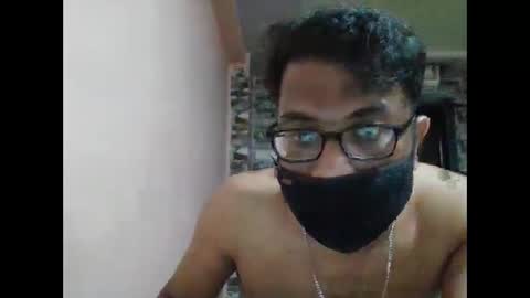 4sandy online show from November 14, 9:16 pm