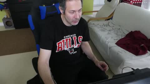 Larese Carlo online show from February 24, 10:05 am