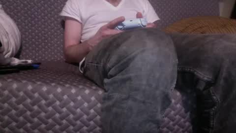 Snapshot of 69ass_tastic chatting on February 18, 1:00 pm Chris online show from February 18, 1:00 pm