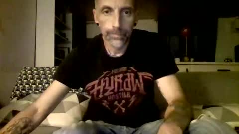 Num online show from December 15, 4:15 pm