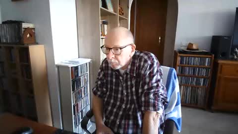  Papi  online show from January 15, 1:14 pm