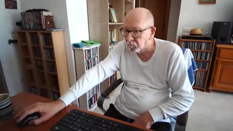  Papi  online show from April 16, 10:15 am