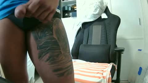 Arturo online show from April 12, 10:38 am