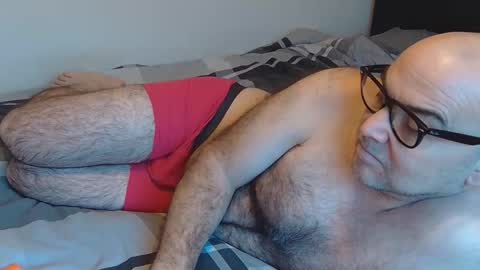 God Zeus online show from November 23, 7:52 am