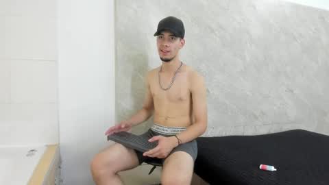 _axel_09 online show from April 11, 6:31 am