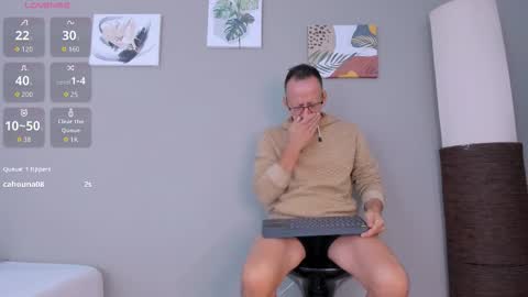 _axelking_ online show from October 22, 11:58 am