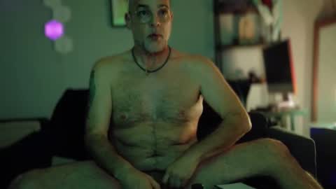 Chupa Bear online show from January 19, 9:55 am