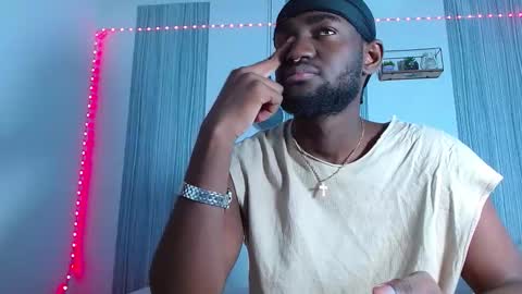 Andrew online show from December 2, 3:09 am