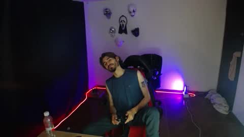 delacruz online show from November 24, 11:50 pm