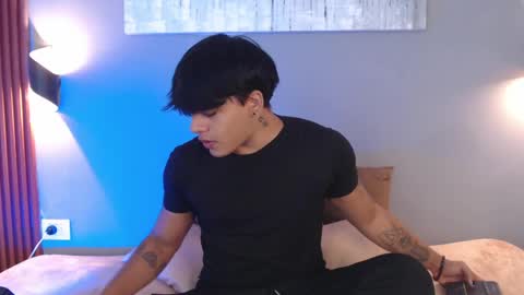 _demon1 online show from April 9, 6:19 am