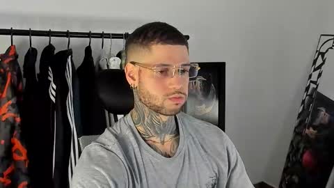 jeison online show from December 16, 9:22 pm