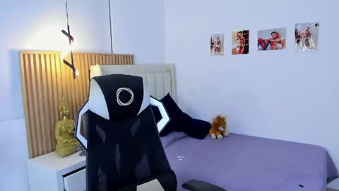 _matthew_santos_ online show from April 17, 12:35 am