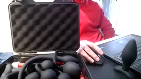 Nicola online show from February 19, 12:00 pm