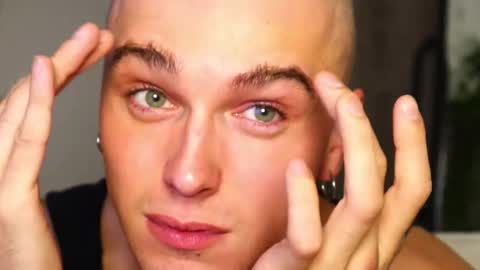 Snapshot of _p_l_u_r_ chatting on October 17, 2:43 pm Sasha ---- 50 discount on my Fansly ---- online show from October 17, 2:43 pm