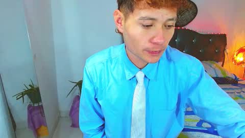 santi online show from March 21, 5:55 am