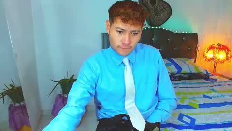 santi online show from March 21, 8:19 am