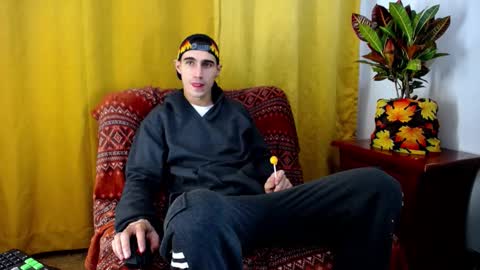 _skyleer_ online show from October 22, 2:48 am