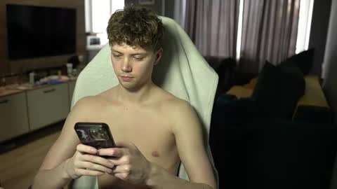 OLIVERERENMARCUSpvt is open online show from March 18, 12:30 pm