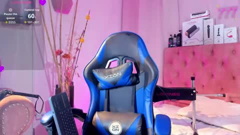 Taylor online show from March 30, 9:27 pm