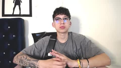 Thomas online show from October 29, 1:19 am