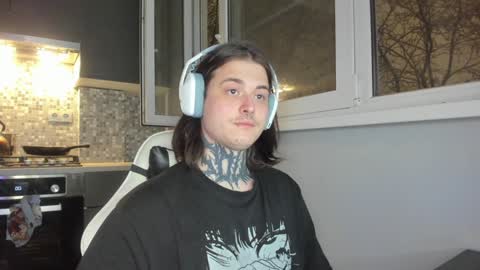 _torfin_ online show from December 14, 9:24 pm