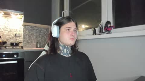 _torfin_ online show from March 4, 1:34 am