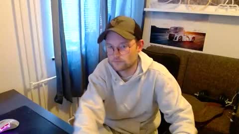 _whoisthatguy_ online show from June 7, 12:45 pm
