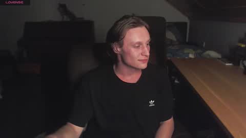 _yourcuteboy_ online show from September 28, 10:30 pm