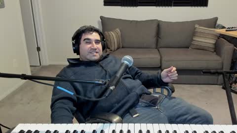 Snapshot of aaroleplayer chatting on December 9, 11:09 pm Aaron online show from December 9, 11:09 pm