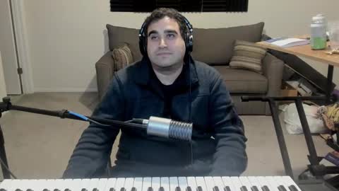 Snapshot of aaroleplayer chatting on February 25, 11:22 pm Aaron online show from February 25, 11:22 pm