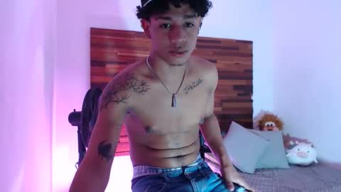 aarom online show from March 21, 6:23 pm