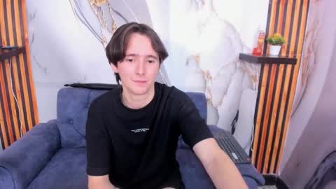 Aaron online show from November 26, 4:15 am