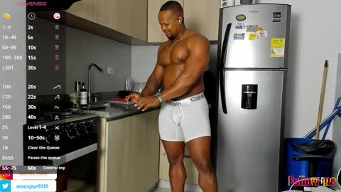 Snapshot of aaron_st chatting on October 2, 11:42 pm Aaron online show from October 2, 11:42 pm