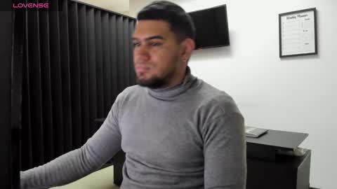 ig aaron hunter123 online show from March 2, 1:29 pm