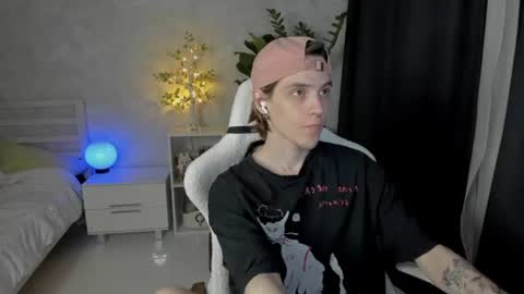 Nick online show from June 23, 8:34 pm